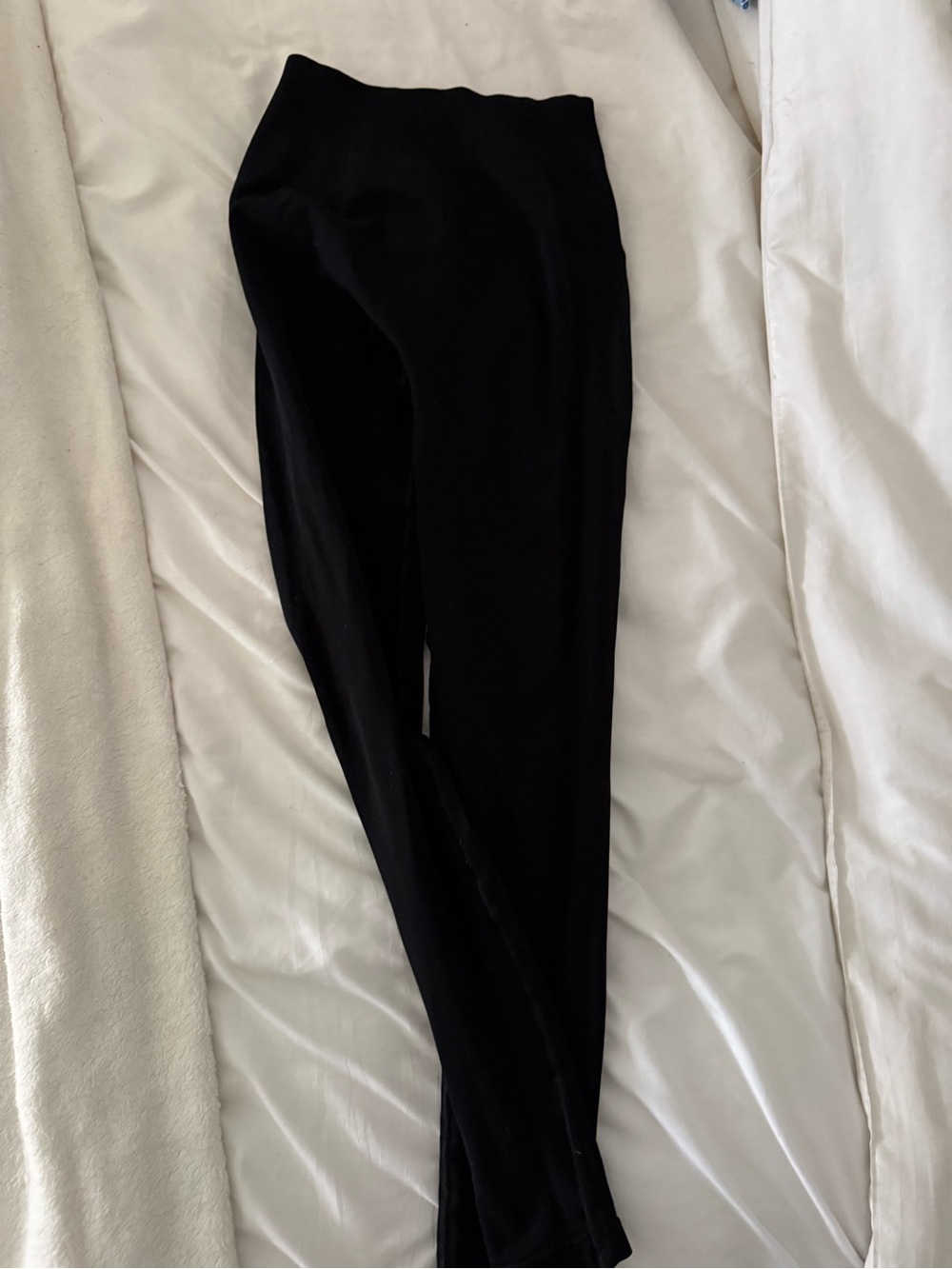 Alphete Black High-Waisted Leggings
